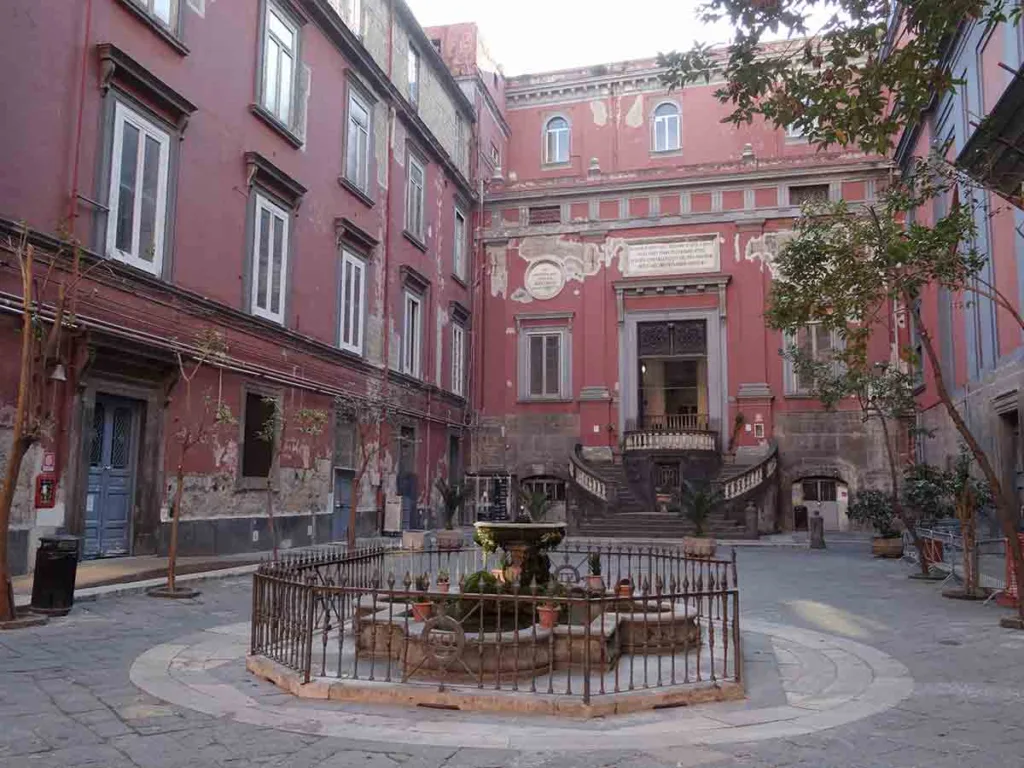 A Casa Santa dell'Annunziata